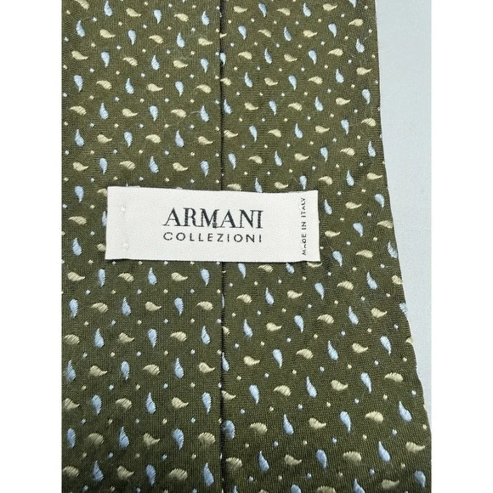 Armani Collezioni colors can